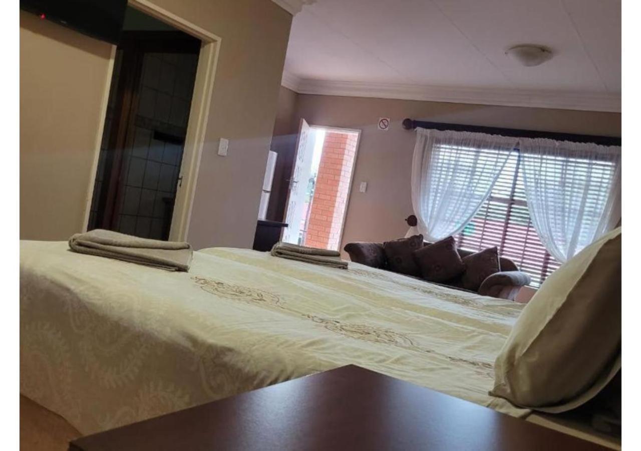 Mumo Lodge Badplaas Ngoại thất bức ảnh